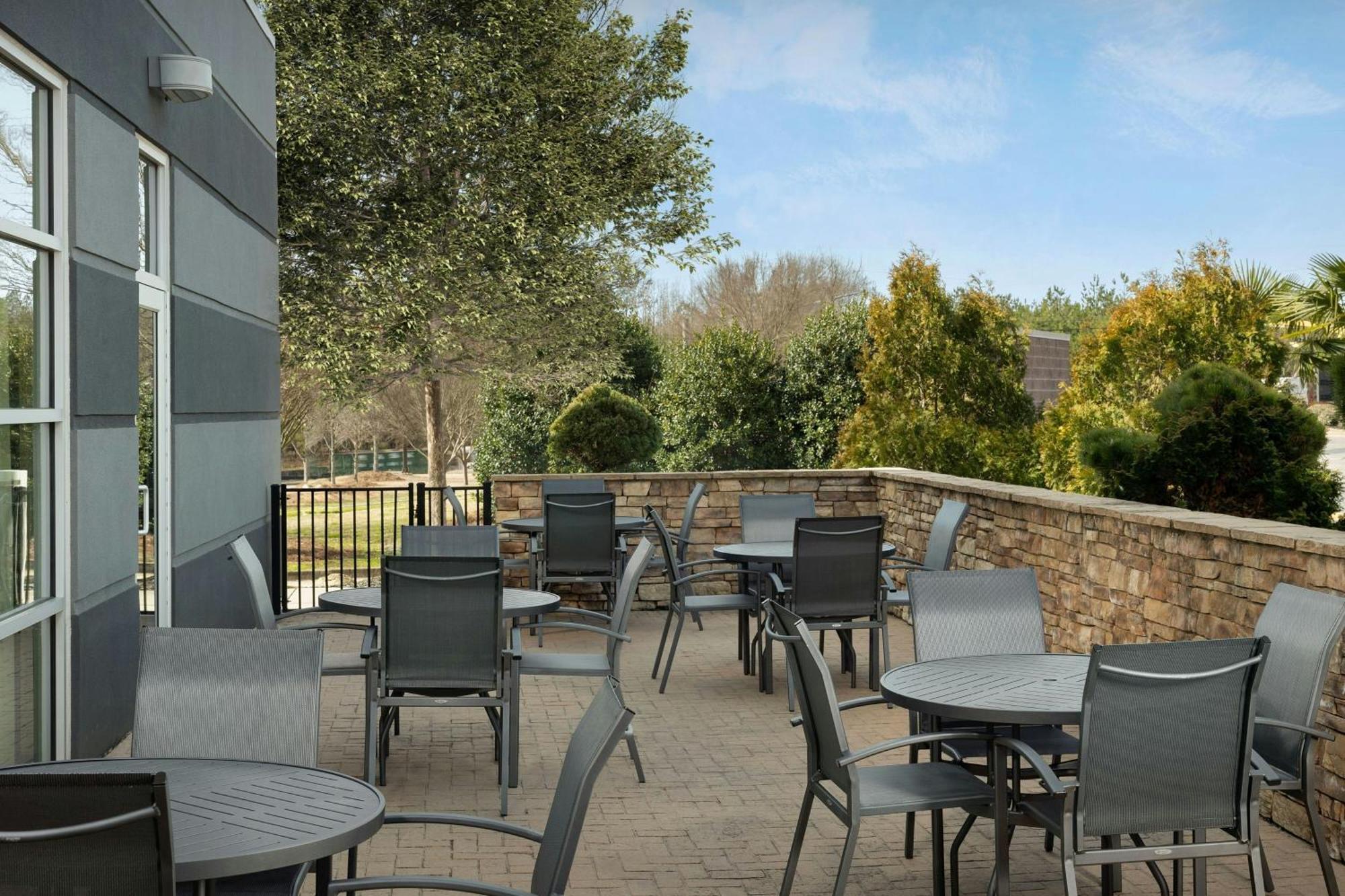 Fairfield Inn & Suites By Marriott Atlanta Stockbridge Exterior photo